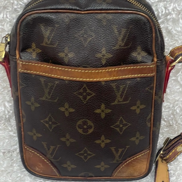 Louis Vuitton Monogram Danube Crossbody Bag - Picture 2 of 16